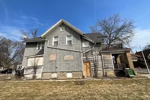 2450 W Keefe Ave, Milwaukee, WI 53206 - Photo 3