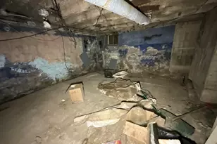 2450 W Keefe Ave, Milwaukee, WI 53206 - Photo 21