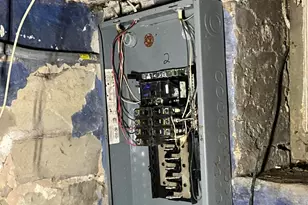 2450 W Keefe Ave, Milwaukee, WI 53206 - Photo 19