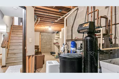 N61W14539  Brookside Dr, Menomonee Falls, WI 53051 - Photo 45