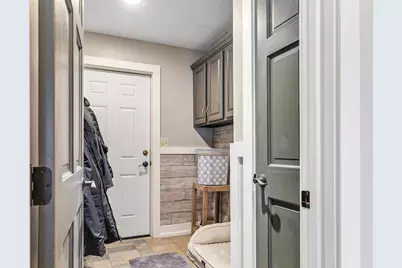 N61W14539  Brookside Dr, Menomonee Falls, WI 53051 - Photo 27