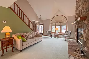 7236 S Hillendale Dr, Franklin, WI 53132 - Photo 5