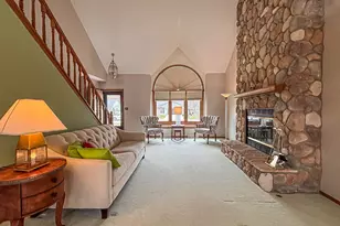 7236 S Hillendale Dr, Franklin, WI 53132 - Photo 7