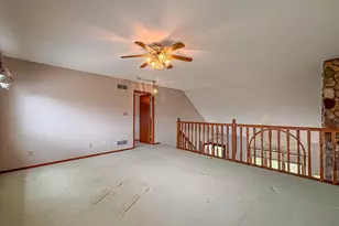 7236 S Hillendale Dr, Franklin, WI 53132 - Photo 15