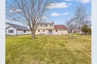 7236 S Hillendale Dr, Franklin, WI 53132 - Photo 33