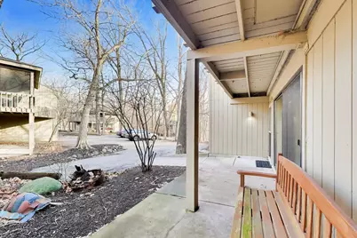 519  Bristol Oak Ct #D, Fontana, WI 53125 - Photo 3