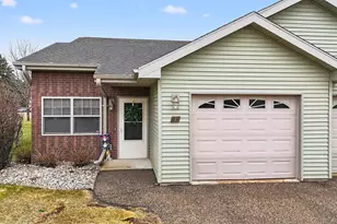 112 Market Square Dr, Wautoma, WI 54982 - Photo 25