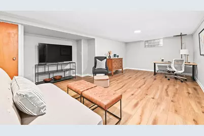 8330 W Meinecke Ave, Wauwatosa, WI 53213 - Photo 33