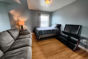 2420 S 62nd St, West Allis, WI 53219 - Photo 9