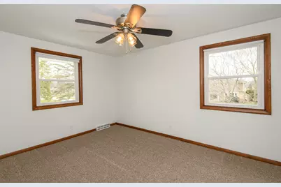 21300  Astolat Dr, Brookfield, WI 53045 - Photo 29