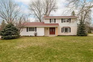 21300 Astolat Dr, Brookfield, WI 53045 - Photo 3