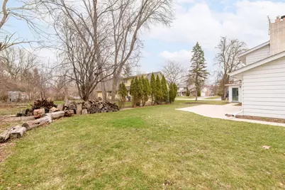 21300  Astolat Dr, Brookfield, WI 53045 - Photo 7