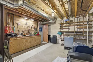 N80W17455 Robin Cir, Menomonee Falls, WI 53051 - Photo 31