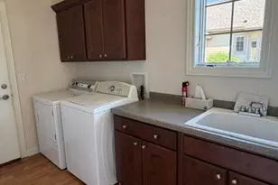 6837 W Greyhawk Ct, Franklin, WI 53132 - Photo 27
