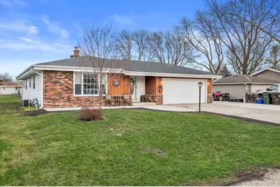 3525  Indian Trl, Racine, WI 53402 - Photo 1