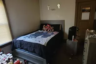 2873 N 34th St, Milwaukee, WI 53210 - Photo 9