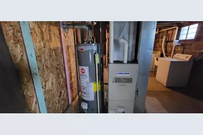 2873 N 34th St #2875, Milwaukee, WI 53210 - Photo 13