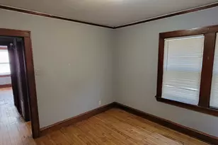 3827 N 24th Pl, Milwaukee, WI 53206 - Photo 9