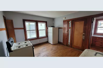 3827 N 24th Pl #A, Milwaukee, WI 53206 - Photo 5
