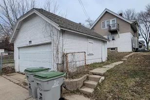 3827 N 24th Pl, Milwaukee, WI 53206 - Photo 15