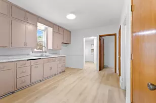 120 N Park Pl, Plymouth, WI 53073 - Photo 5