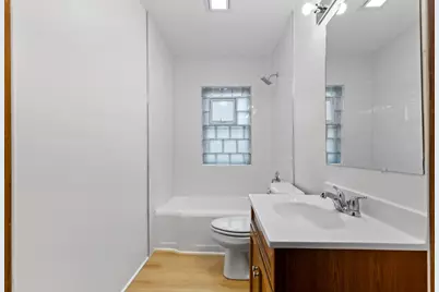 120 N Park Pl, Plymouth, WI 53073 - Photo 7