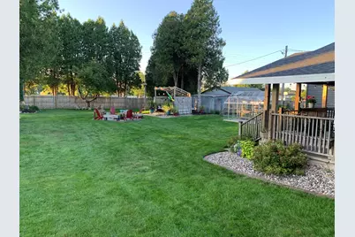 2834  Memorial Dr, Two Rivers, WI 54241 - Photo 53