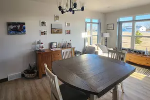 124 Fox Trail, Hilbert, WI 54129 - Photo 5