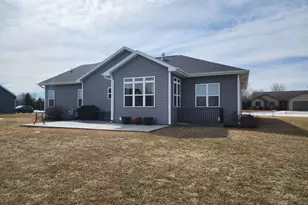 124 Fox Trail, Hilbert, WI 54129 - Photo 21