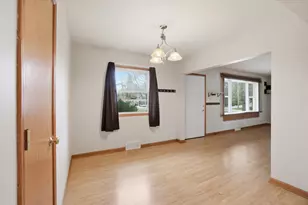 W176S7016 Wildwood Dr, Muskego, WI 53150 - Photo 7