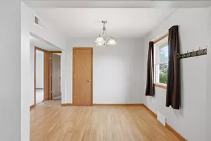 W176S7016 Wildwood Dr, Muskego, WI 53150 - Photo 11