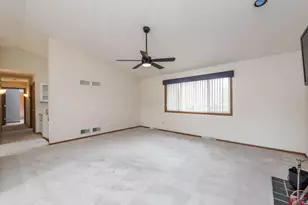 9950 11th Ave, Pleasant Prairie, WI 53158 - Photo 9