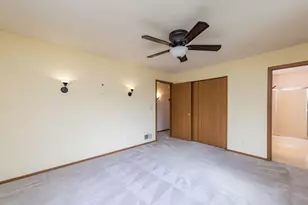 9950 11th Ave, Pleasant Prairie, WI 53158 - Photo 15