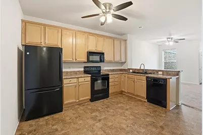 N16W26521  Meadowgrass Cir #G, Pewaukee, WI 53072 - Photo 9