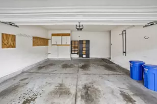 N16W26521 Meadowgrass Cir, Pewaukee, WI 53072 - Photo 25