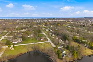 1633 W Eleanor Pl, Mequon, WI 53092 - Photo 63