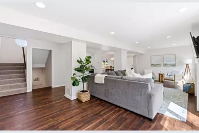 1633 W Eleanor Pl, Mequon, WI 53092 - Photo 7