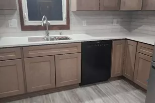 725 Sydney Dr, Racine, WI 53402 - Photo 3