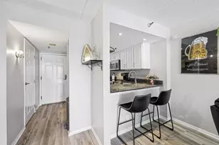 270 E Highland Ave, Milwaukee, WI 53202 - Photo 9