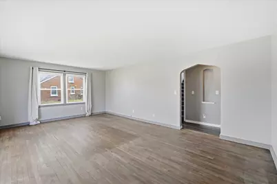 213 E Douglas St, Port Washington, WI 53074 - Photo 3