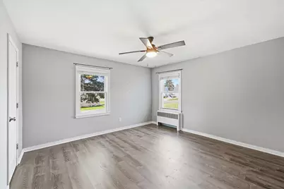 213 E Douglas St, Port Washington, WI 53074 - Photo 15