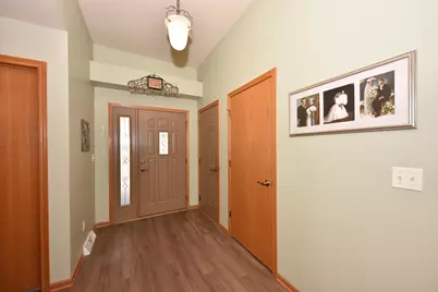 309  La Roche Ln, Belgium, WI 53004 - Photo 3