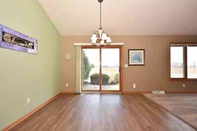 309  La Roche Ln, Belgium, WI 53004 - Photo 13