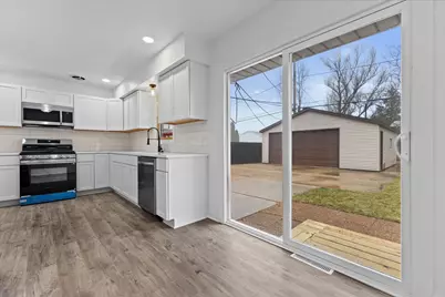 9317  Carol Ann Dr, Sturtevant, WI 53177 - Photo 9