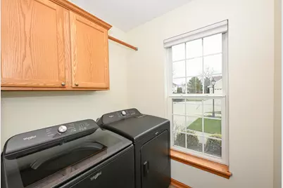 3728  Stillwater Cir, Waukesha, WI 53189 - Photo 9