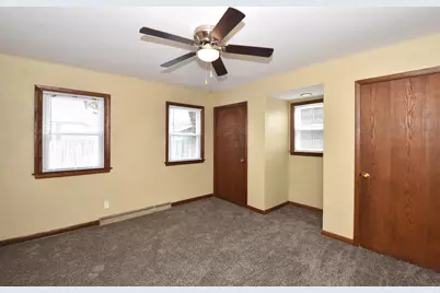 3209  Charles St, Racine, WI 53402 - Photo 13