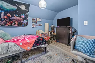 2221 E Oklahoma Ave, Milwaukee, WI 53207 - Photo 21