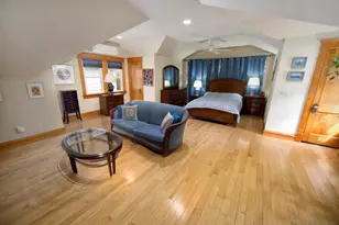 3929 N Maryland Ave, Shorewood, WI 53211 - Photo 35