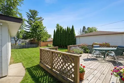 6403 W Spokane St, Milwaukee, WI 53223 - Photo 11