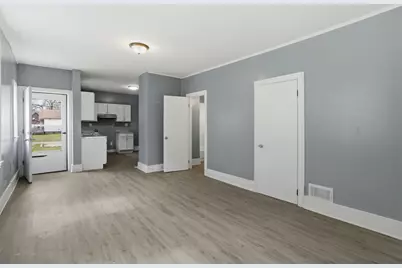 2453 N 15th St, Milwaukee, WI 53206 - Photo 11